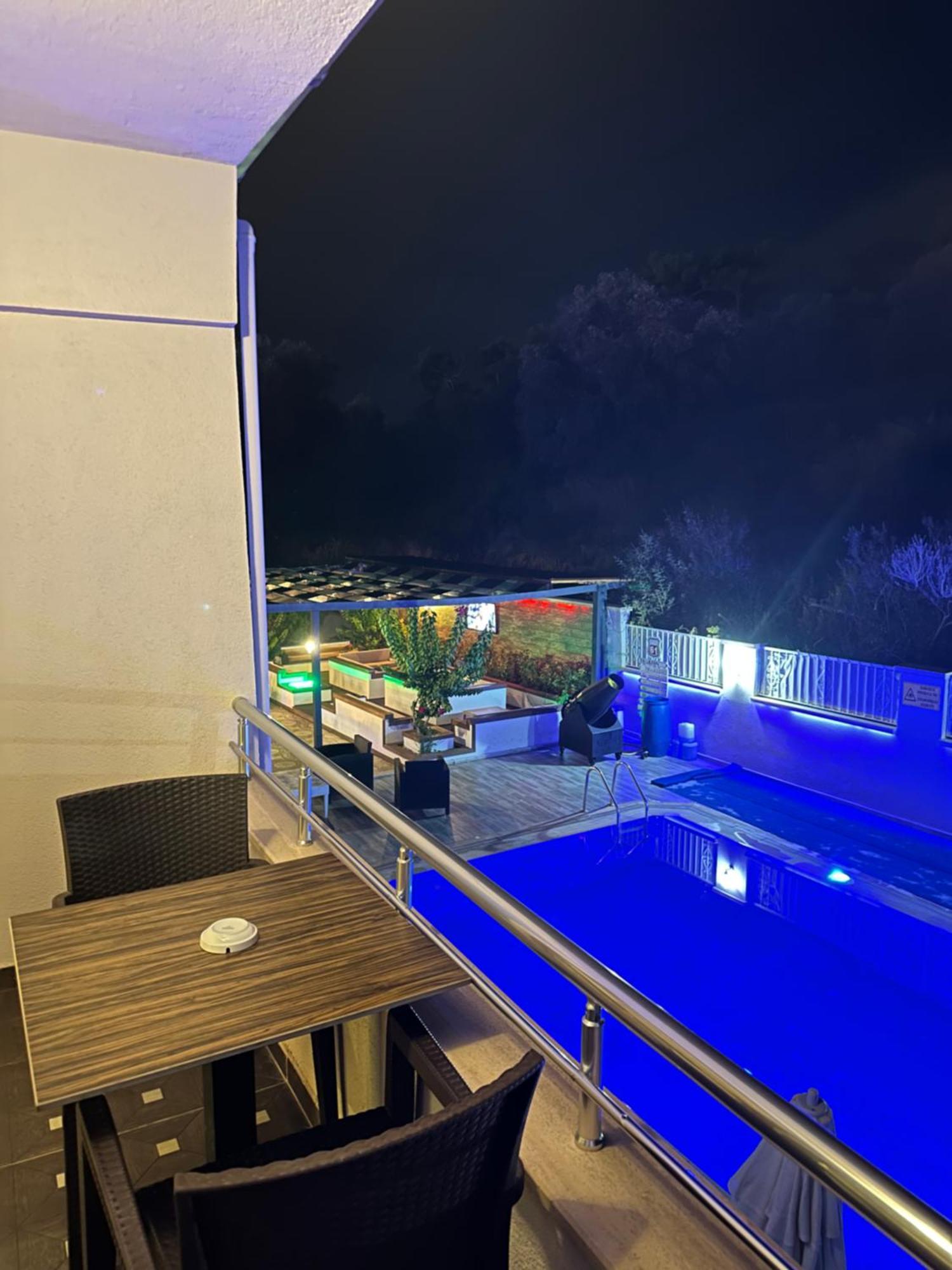 Street61 Apart Hotel Sarigerme Esterno foto